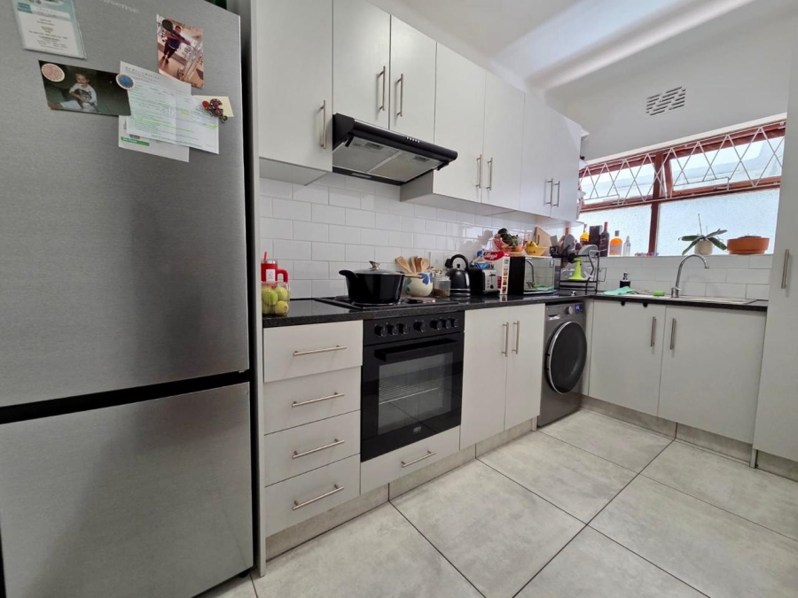 To Let 0 Bedroom Property for Rent in Sea Point Western Cape